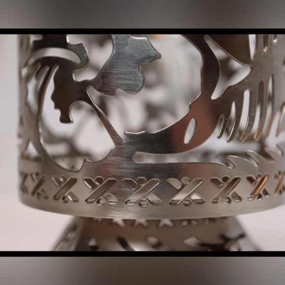 Bath Body Works Hibiscus Silver Three Wick Candle Holder - Picture 2 of 7
